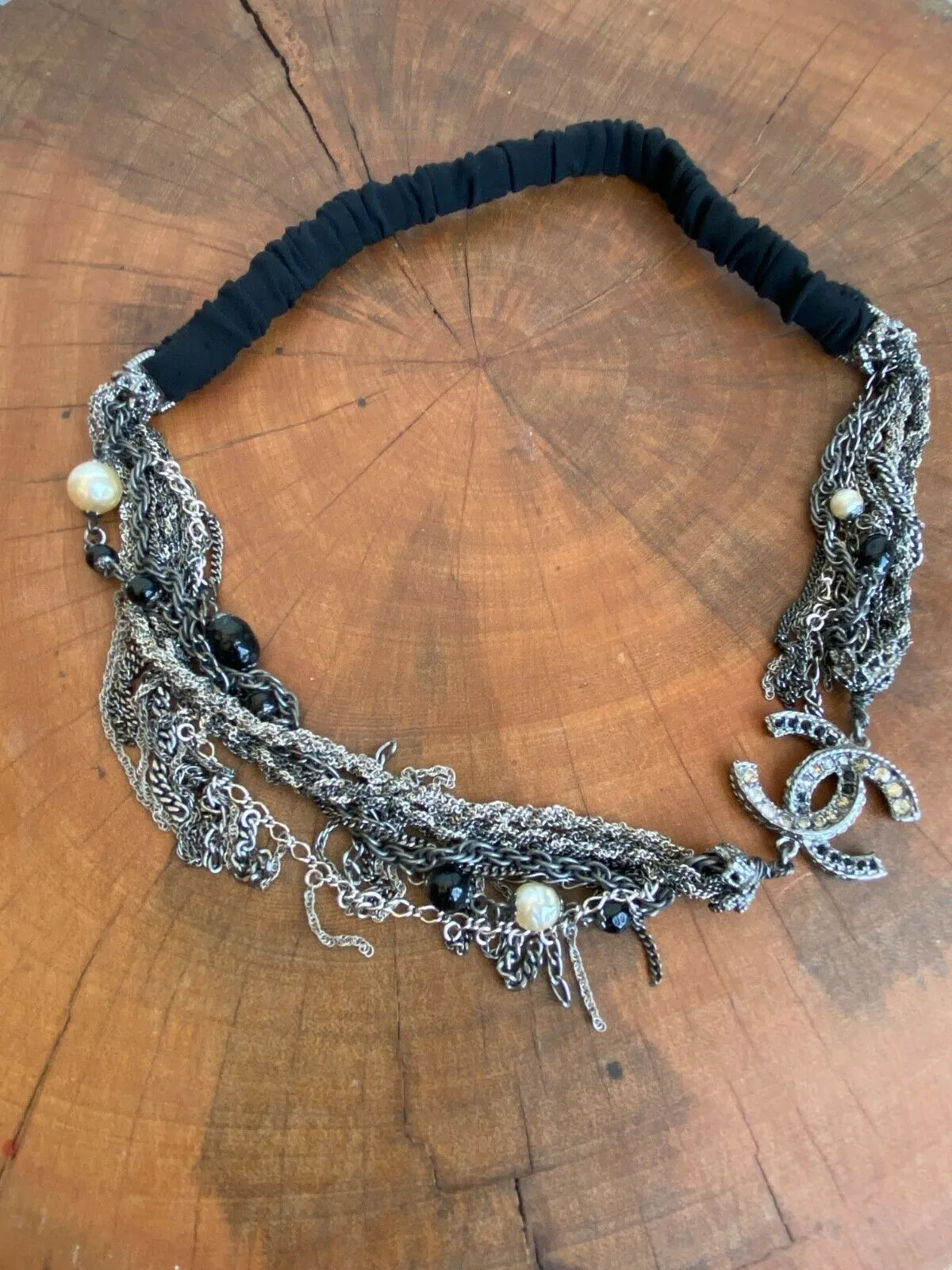 CHAINLINK PEARL NECKLACE