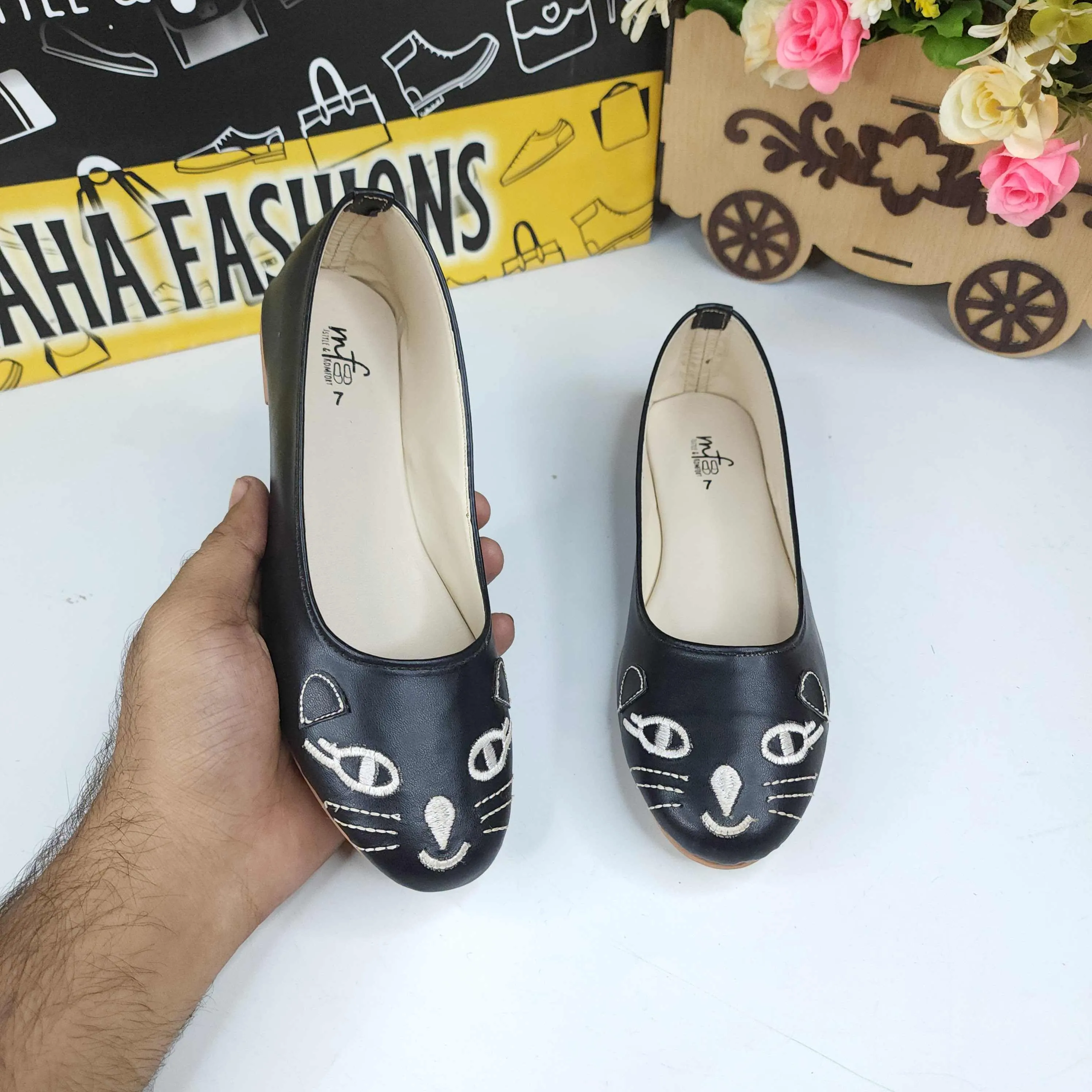 Meow Casual Pumps