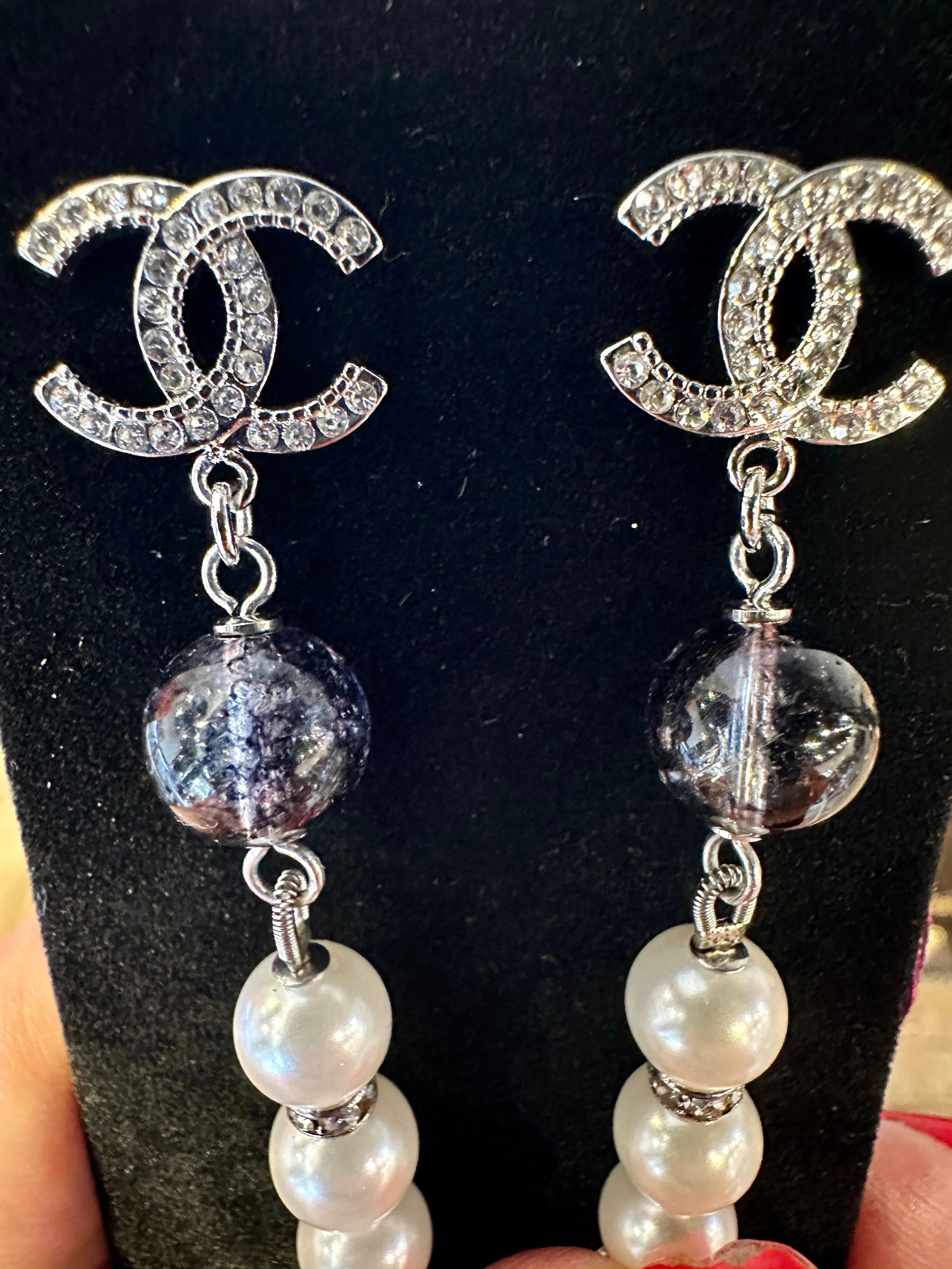 Pearl Rhinestone Dangle Pierced Earrings (Authentic New)