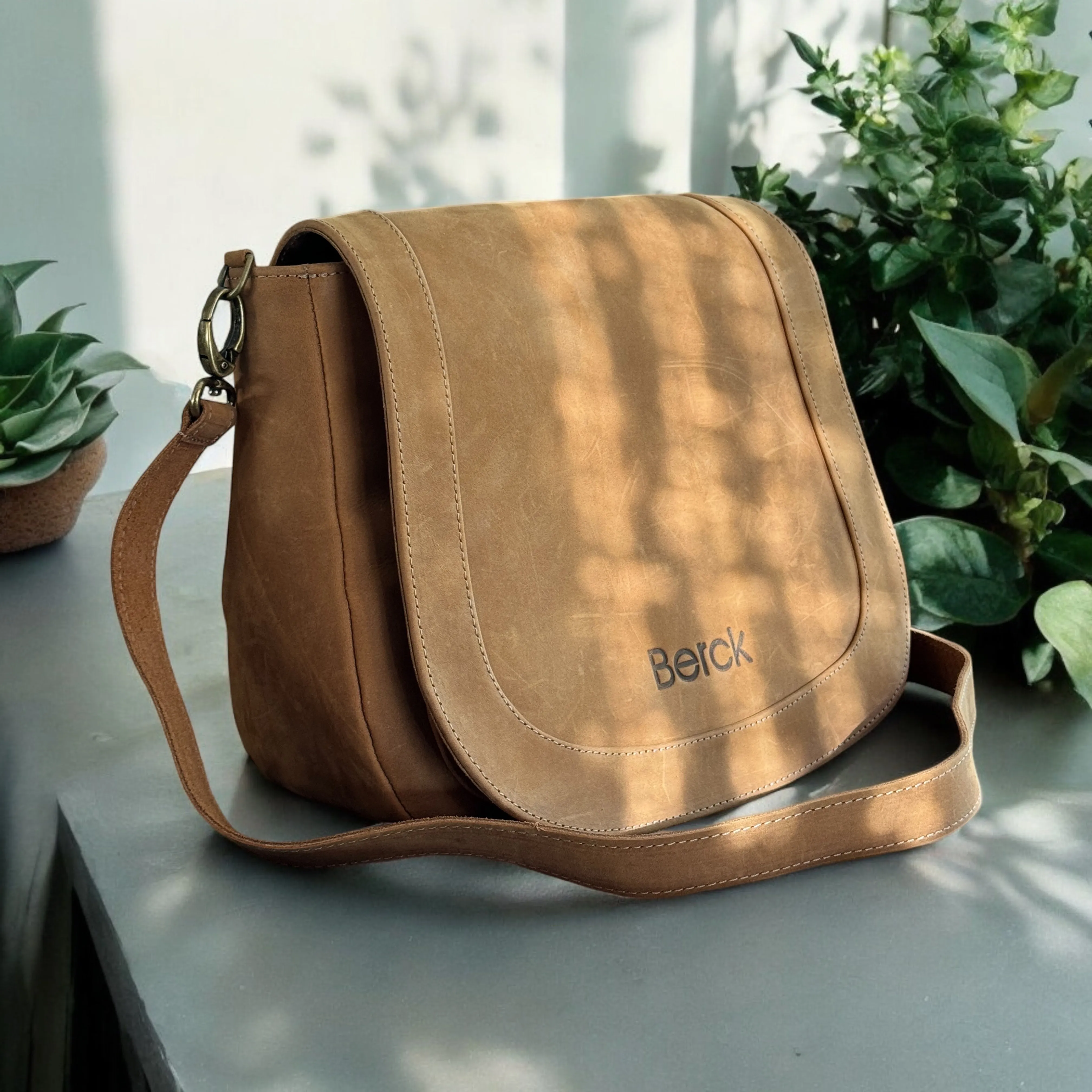 Steffie Leather Saddle Bag