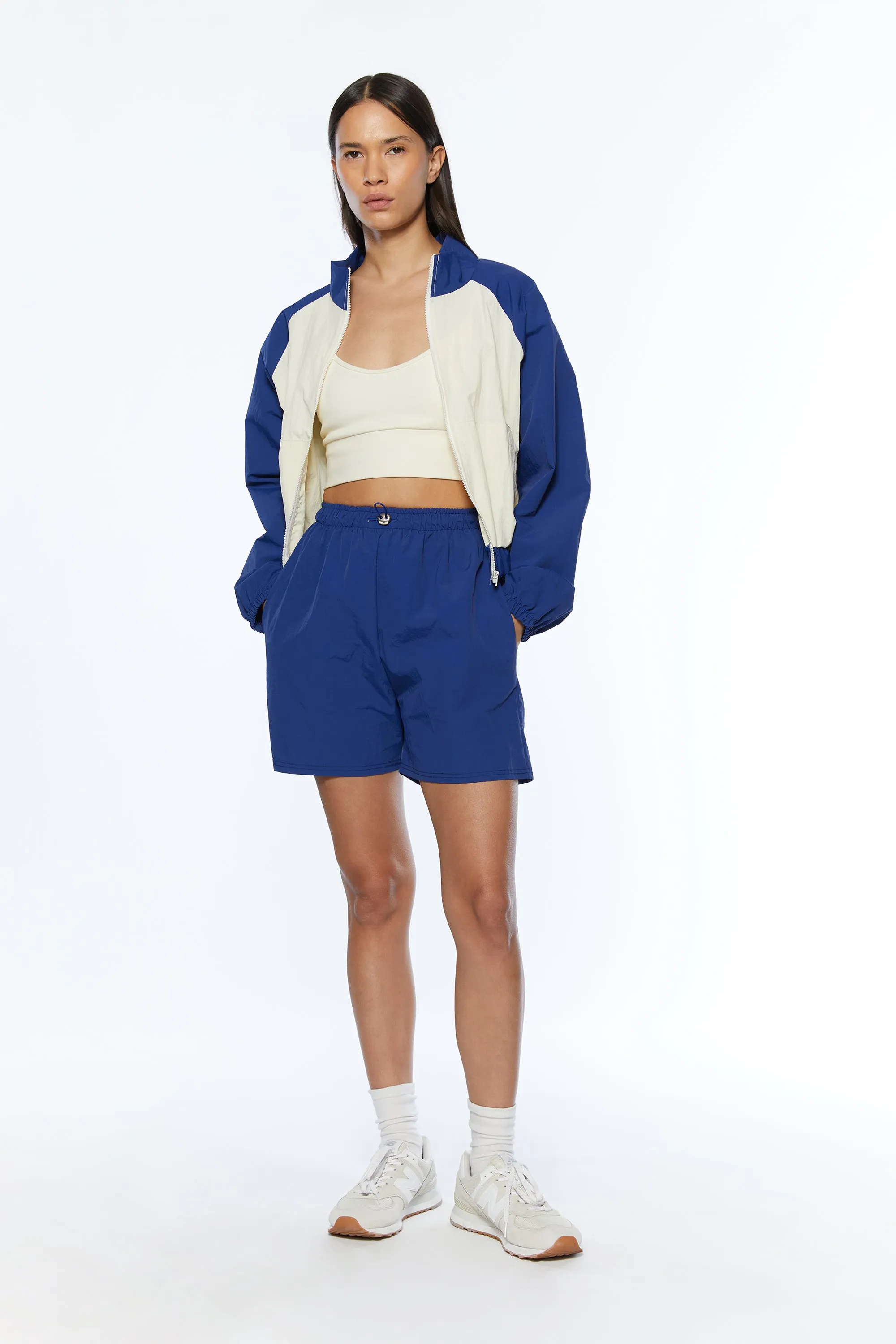 WINDBREAK HALF ZIP AND SHORT SET